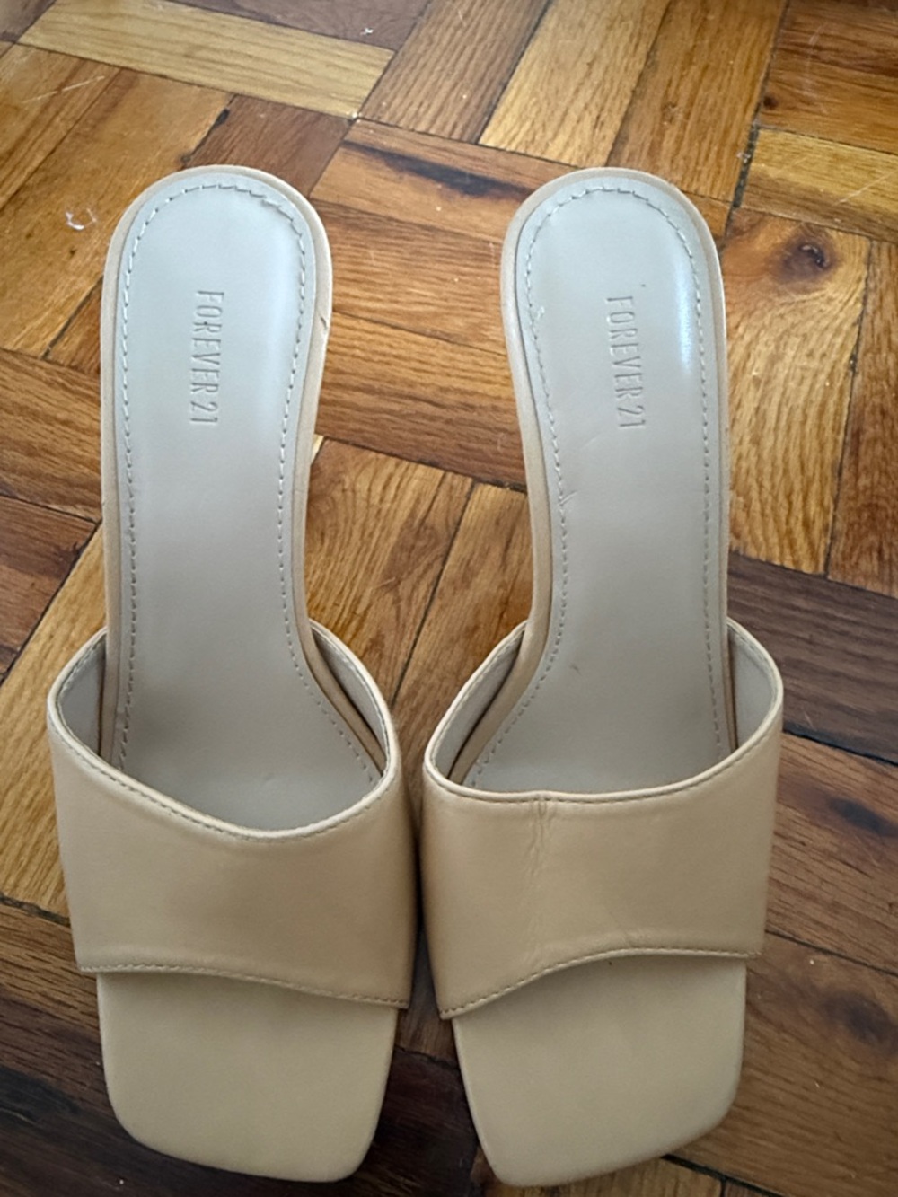 FOREVER 21 Beige Square-Toe Slide Mules